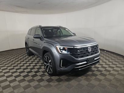 Used 2024 Volkswagen Atlas SEL Premium R-Line