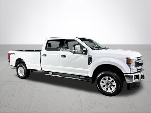 Used 2022 Ford F350 XLT w/ XLT Value Package AWD/4WD image 4