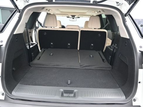 Certified 2025 INFINITI QX60 Luxe w/ Vision Package AWD/4WD image 25