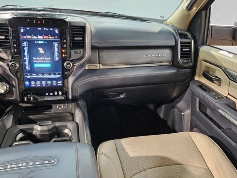 Used 2020 RAM 2500 Limited AWD/4WD image 11