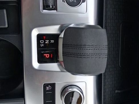 Used 2023 Jaguar F-PACE R-Dynamic S AWD/4WD image 24