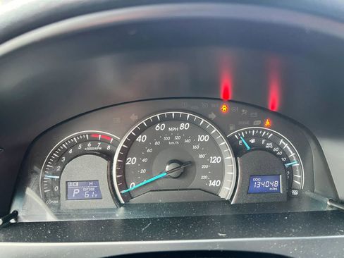 Used 2014 Toyota Camry LE image 13