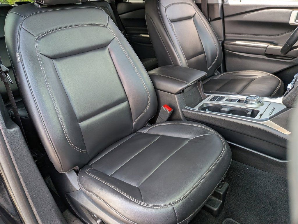 Used 2023 Ford Explorer XLT w/ Equipment Group 202A RWD image 35
