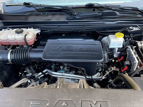 Used 2022 RAM 1500 Big Horn AWD/4WD image 17