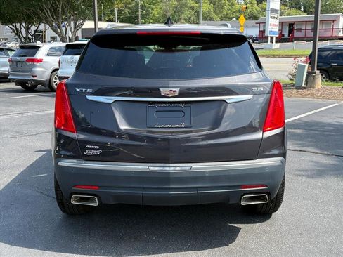 Used 2017 Cadillac XT5 Luxury w/ Driver Awareness Package AWD/4WD image 4