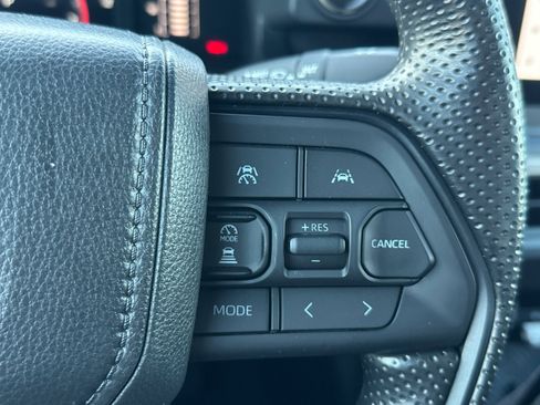 Used 2025 Toyota Tacoma SR image 23