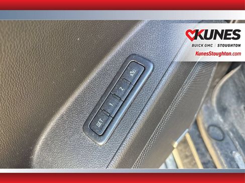 Used 2015 Chevrolet Tahoe LTZ AWD/4WD image 25