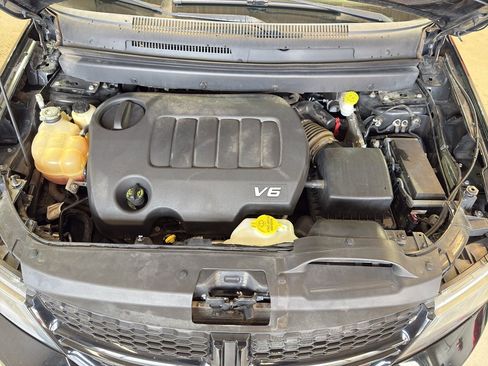 Used 2018 Dodge Journey GT image 33