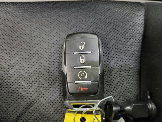 Used 2024 RAM 1500 Laramie AWD/4WD image 31