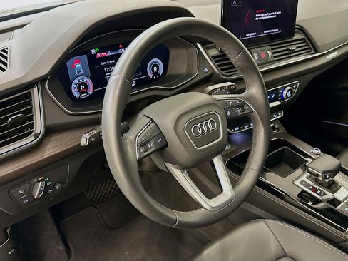 Used 2023 Audi Q5 2.0T Premium Plus w/ Premium Plus Package AWD/4WD image 18
