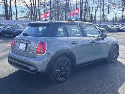 Used 2022 MINI Cooper 4-Door Hardtop image 6