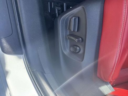 Used 2019 Toyota Camry XSE FWD image 23