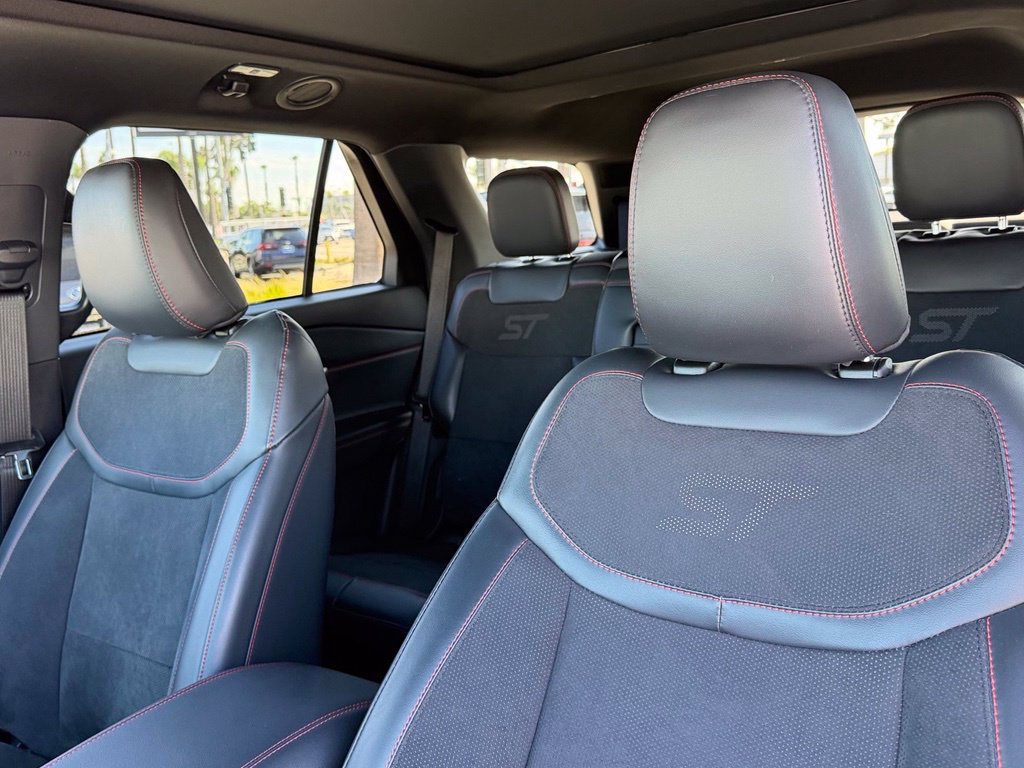 Used 2026 Ford Explorer ST w/ Sun And Sound Package AWD/4WD image 16