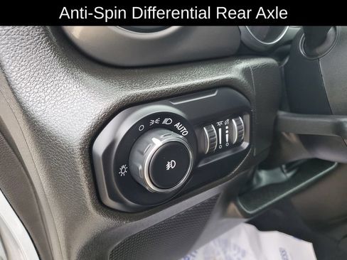 Used 2022 Jeep Wrangler Unlimited Sport AWD/4WD image 9