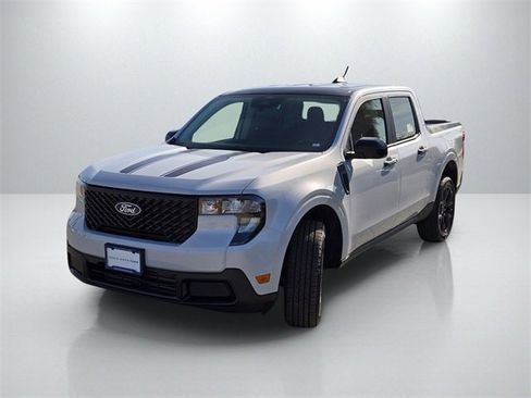 New 2026 Ford Maverick XLT w/ Black Appearance Package image 8