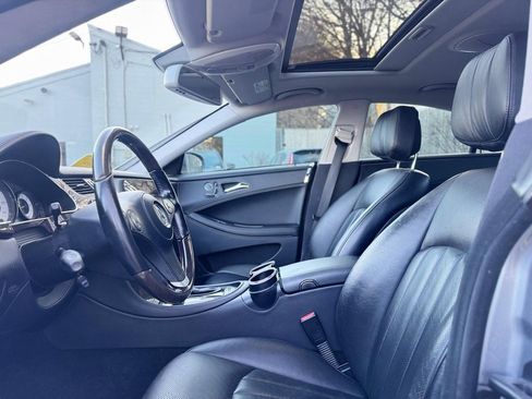 Used 2010 Mercedes-Benz CLS 550 image 17