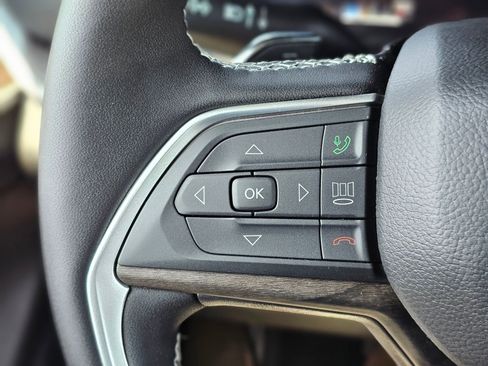 New 2026 Jeep Grand Cherokee Altitude RWD image 14