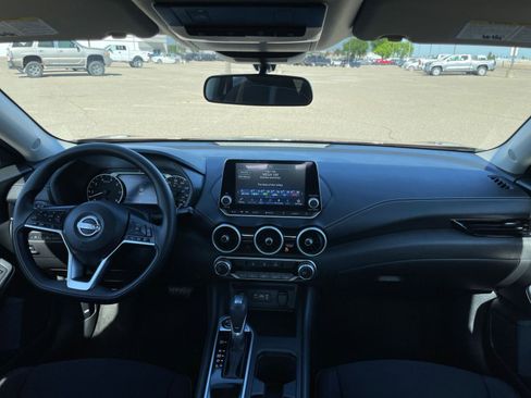 Used 2025 Nissan Sentra SV image 32