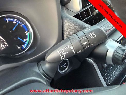 Used 2024 Toyota RAV4 SE w/ Weather & Moonroof Package image 31