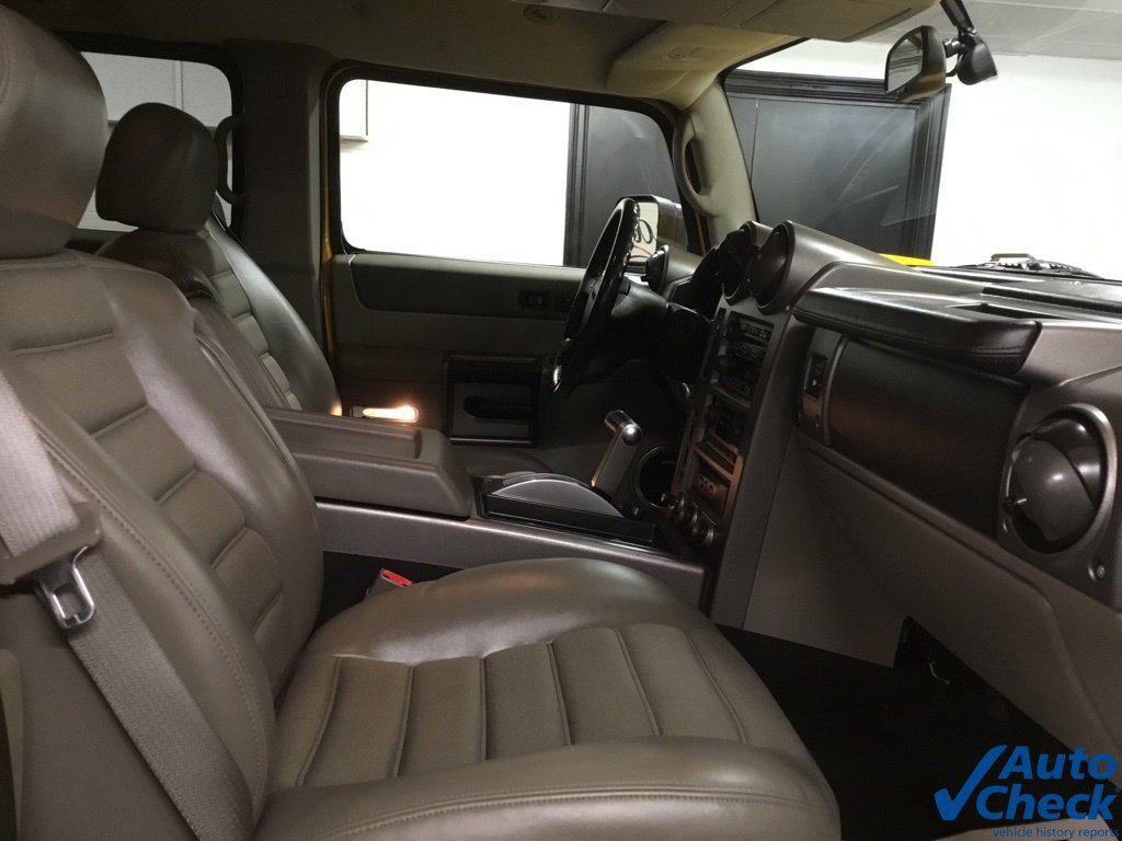 Used 2003 HUMMER H2 w/ Preferred Equipment Group AWD/4WD image 40