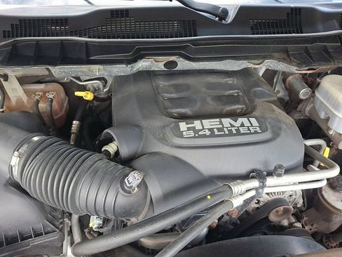 Used 2018 RAM 2500 Laramie w/ Sport Appearance Group AWD/4WD image 28