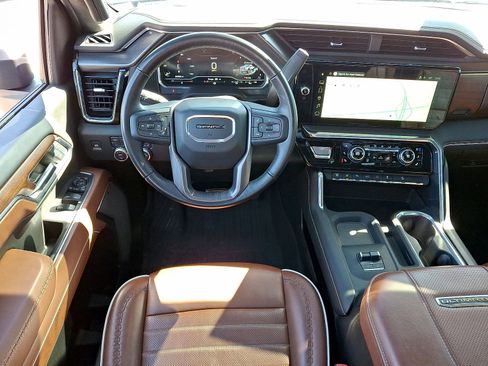Used 2025 GMC Sierra 3500 Denali Ultimate AWD/4WD image 21