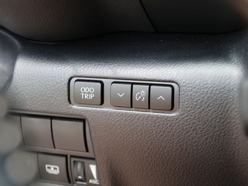 Used 2024 Lexus IS 500 RWD image 28