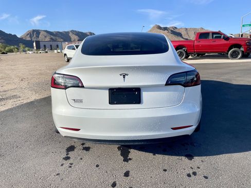 Used 2023 Tesla Model 3 Standard Range RWD image 4