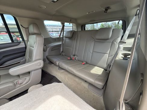 Used 2016 Chevrolet Suburban LT AWD/4WD image 20