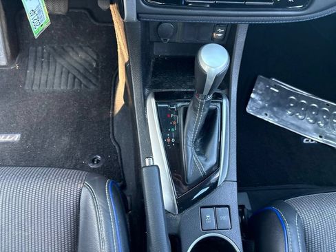 Used 2019 Toyota Corolla SE FWD image 16