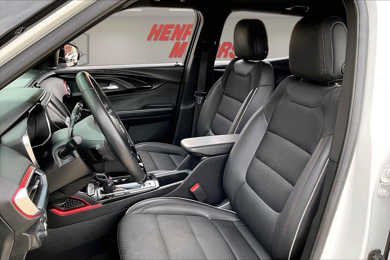 Used 2023 Chevrolet TrailBlazer RS AWD/4WD image 22