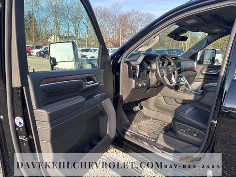 Used 2025 GMC Sierra 2500 Denali w/ Denali Reserve Package image 16