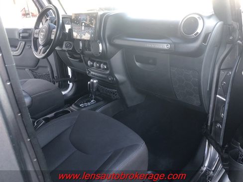 Used 2017 Jeep Wrangler Unlimited Sport w/ Quick Order Package 24S image 22