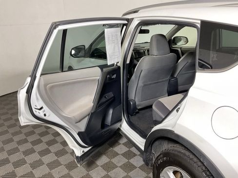 Used 2013 Toyota RAV4 XLE AWD/4WD image 30