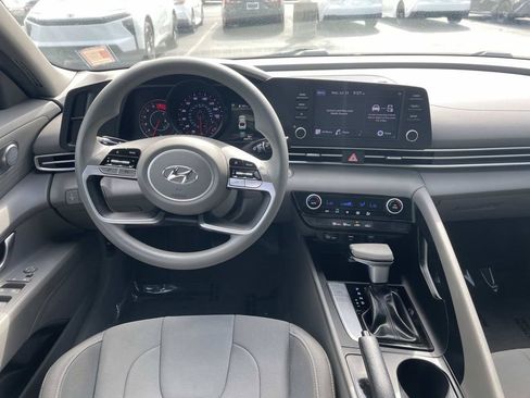 Used 2023 Hyundai Elantra SEL w/ Cargo Package FWD image 13