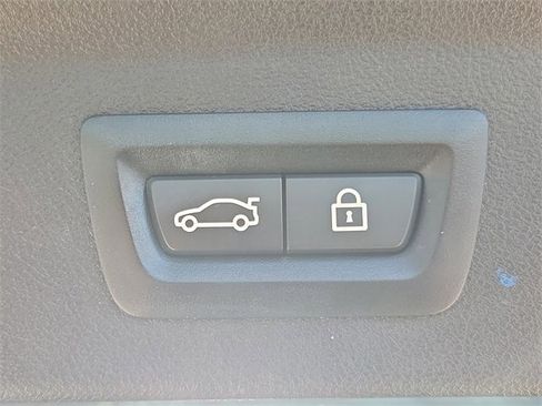 Used 2019 BMW X3 sDrive30i image 12