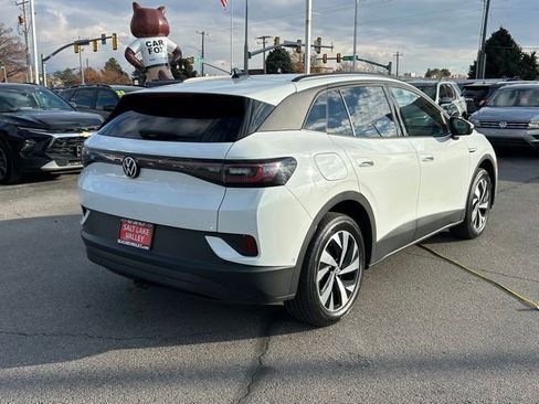 Used 2023 Volkswagen ID.4 Pro image 4