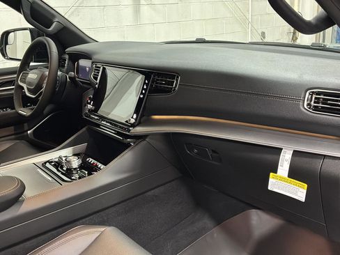 New 2026 Jeep Grand Wagoneer 4WD image 22