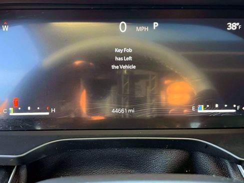 Certified 2023 Jeep Grand Cherokee Laredo w/ Luxury Tech Group I image 26