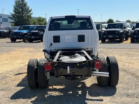 New 2026 RAM 5500 Tradesman AWD/4WD image 10