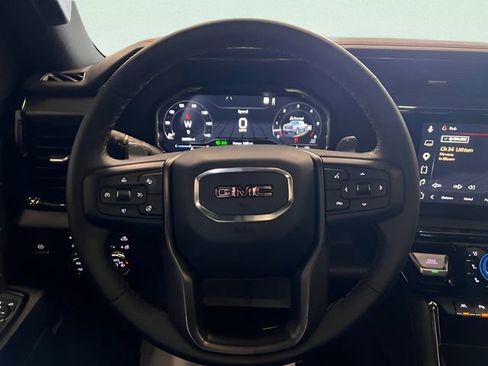 Used 2023 GMC Sierra 1500 AT4 w/ Technology Package AWD/4WD image 22