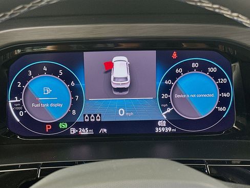 Used 2025 Volkswagen Atlas Cross Sport SE image 19