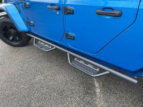 Used 2022 Jeep Gladiator Sport AWD/4WD image 26