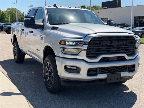 New 2026 RAM 2500 Big Horn AWD/4WD image 3