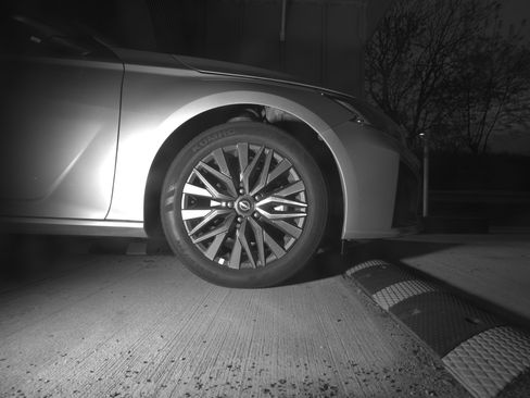 Used 2025 Nissan Altima 2.5 SV image 13