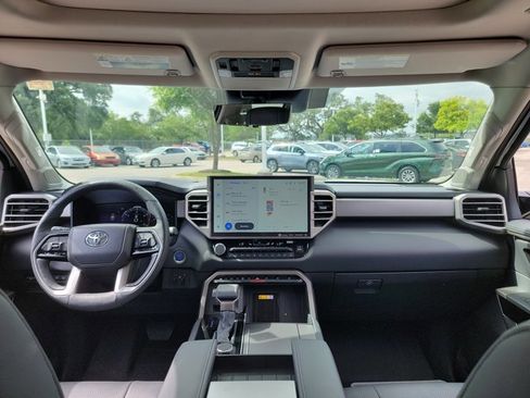 Used 2024 Toyota Sequoia Limited w/ Tow Technology Package AWD/4WD image 18