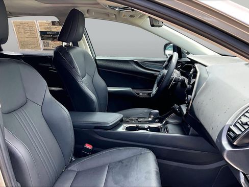 Used 2024 Lexus NX 250 FWD w/ Towing Package (2000 Lbs) image 9
