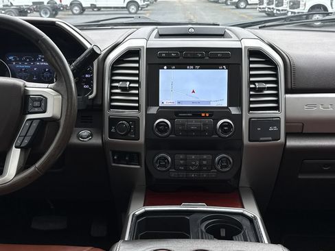 Used 2019 Ford F250 King Ranch w/ King Ranch Ultimate Package AWD/4WD image 17