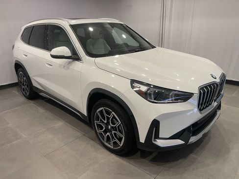 New 2026 BMW X1 xDrive28i w/ Technology Package AWD/4WD image 3