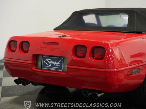Used 1991 Chevrolet Corvette Convertible image 25